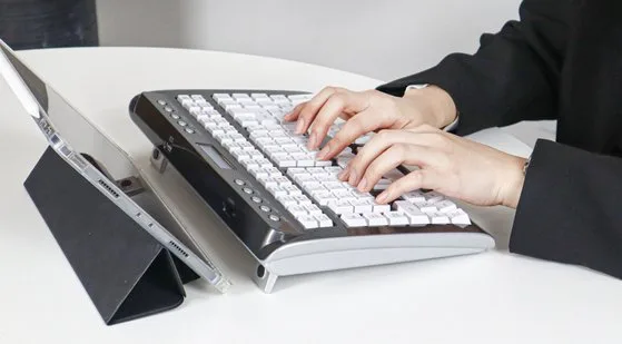 [기사] AI 뜨면 사라진다?…"쏠쏠한 부업" 요즘 인기 폭발 이 직업